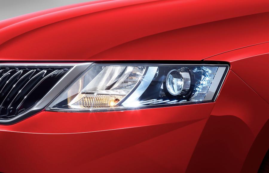 Детали экстерьера Skoda Rapid Spaceback 2017 года  (CN) (фото 3 из 10)